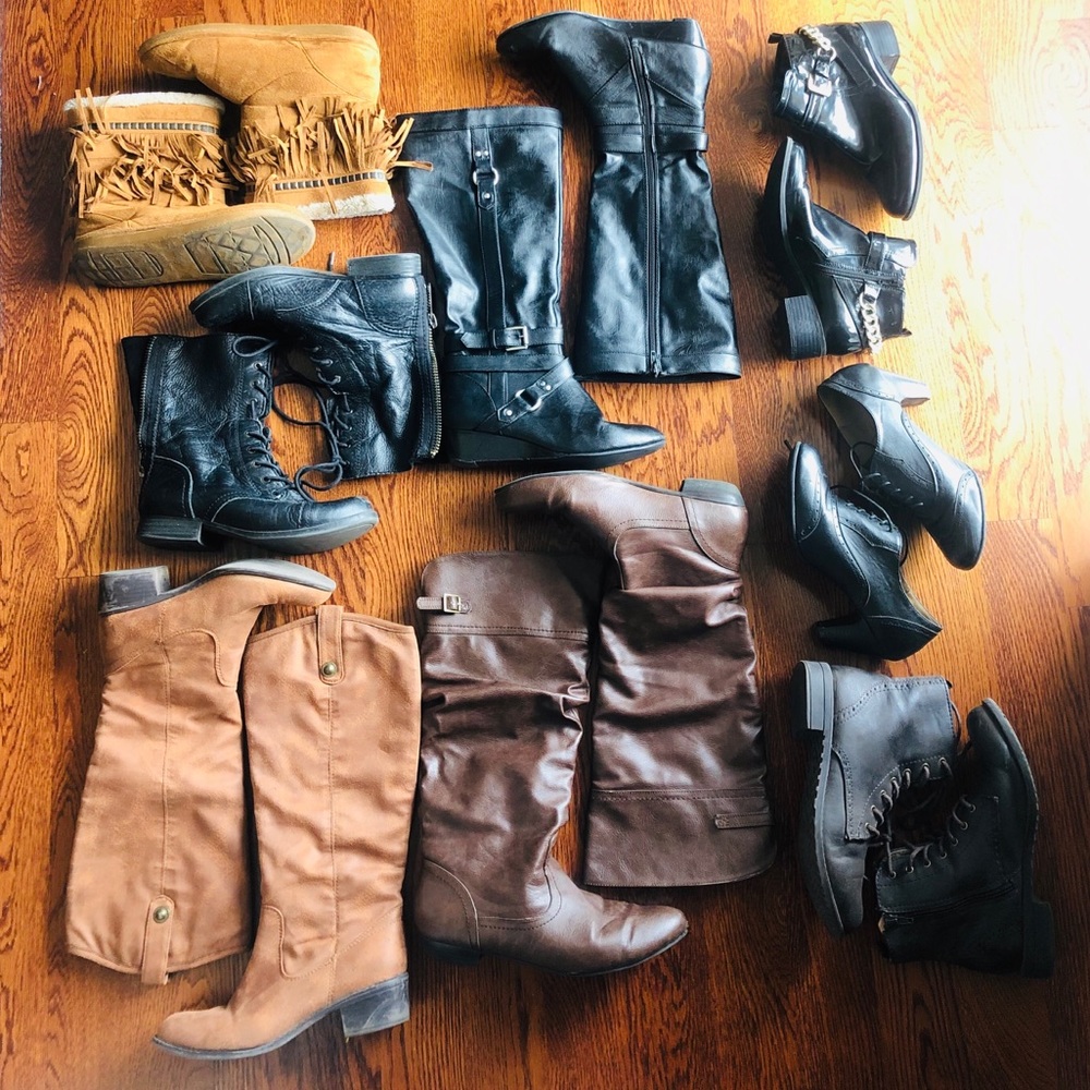 9 pairs of 7.5 shoes for $50